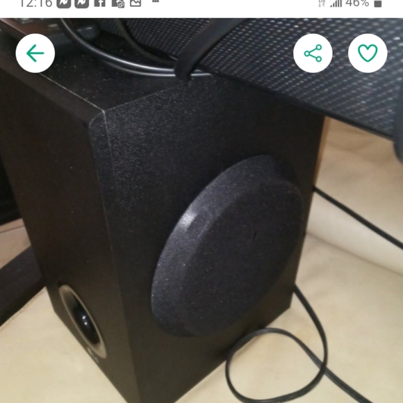 LG Soundbar Subwoofer with remote - Picture 1 of 6